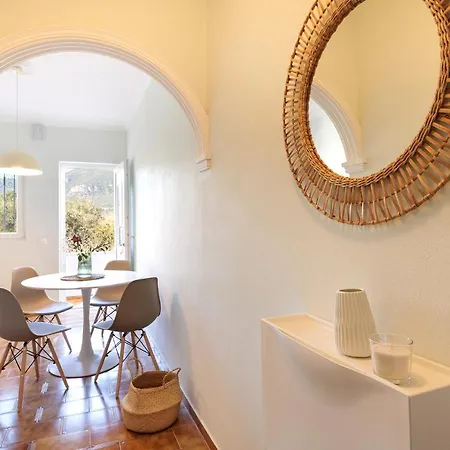 Marina Beachfront By Konnect, Lejlighed